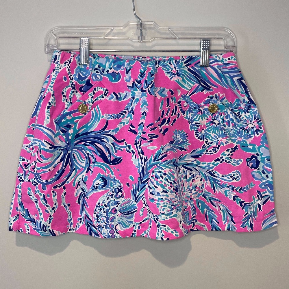 Lilly Pulitzer Seahorse Print Skort with Gold Logo Buttons Size S